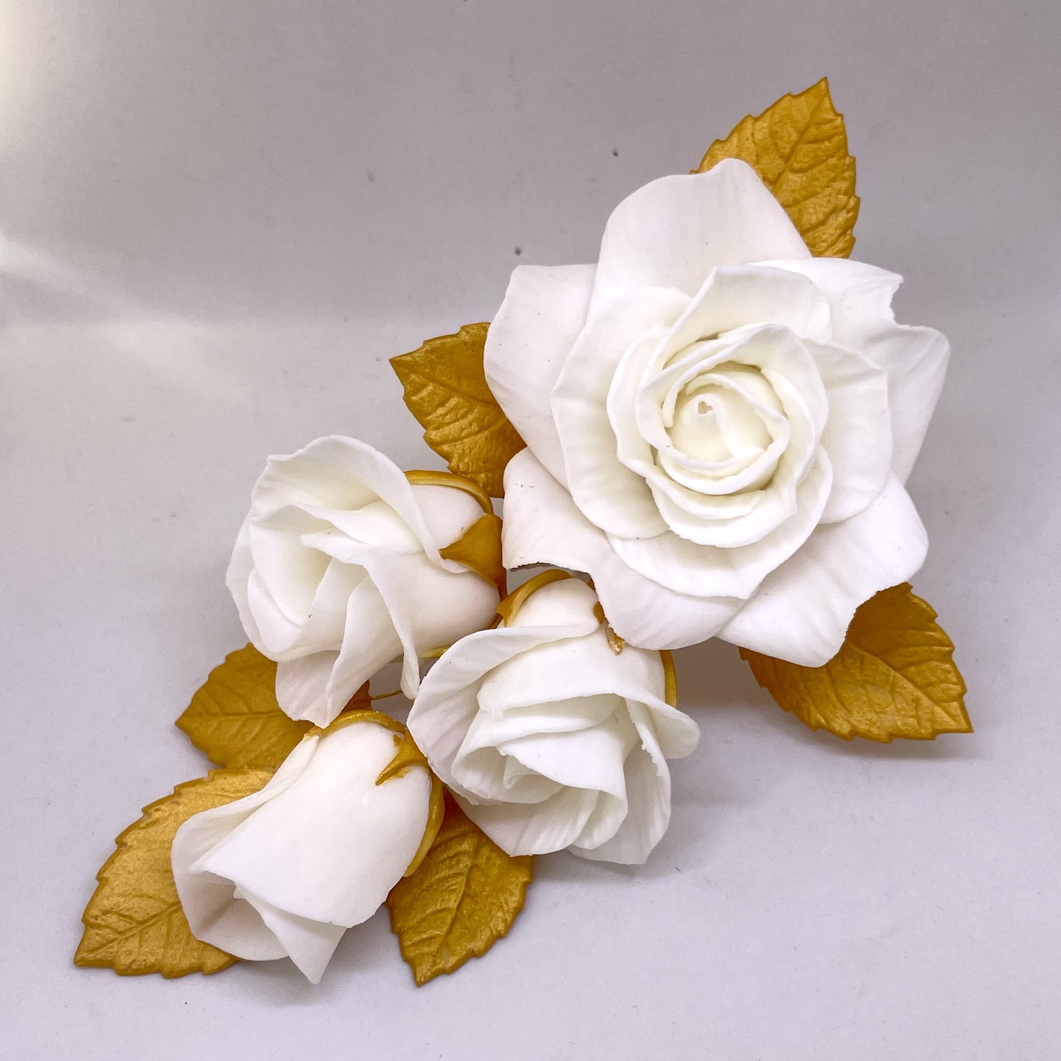 Golden Wedding Cake Decoration