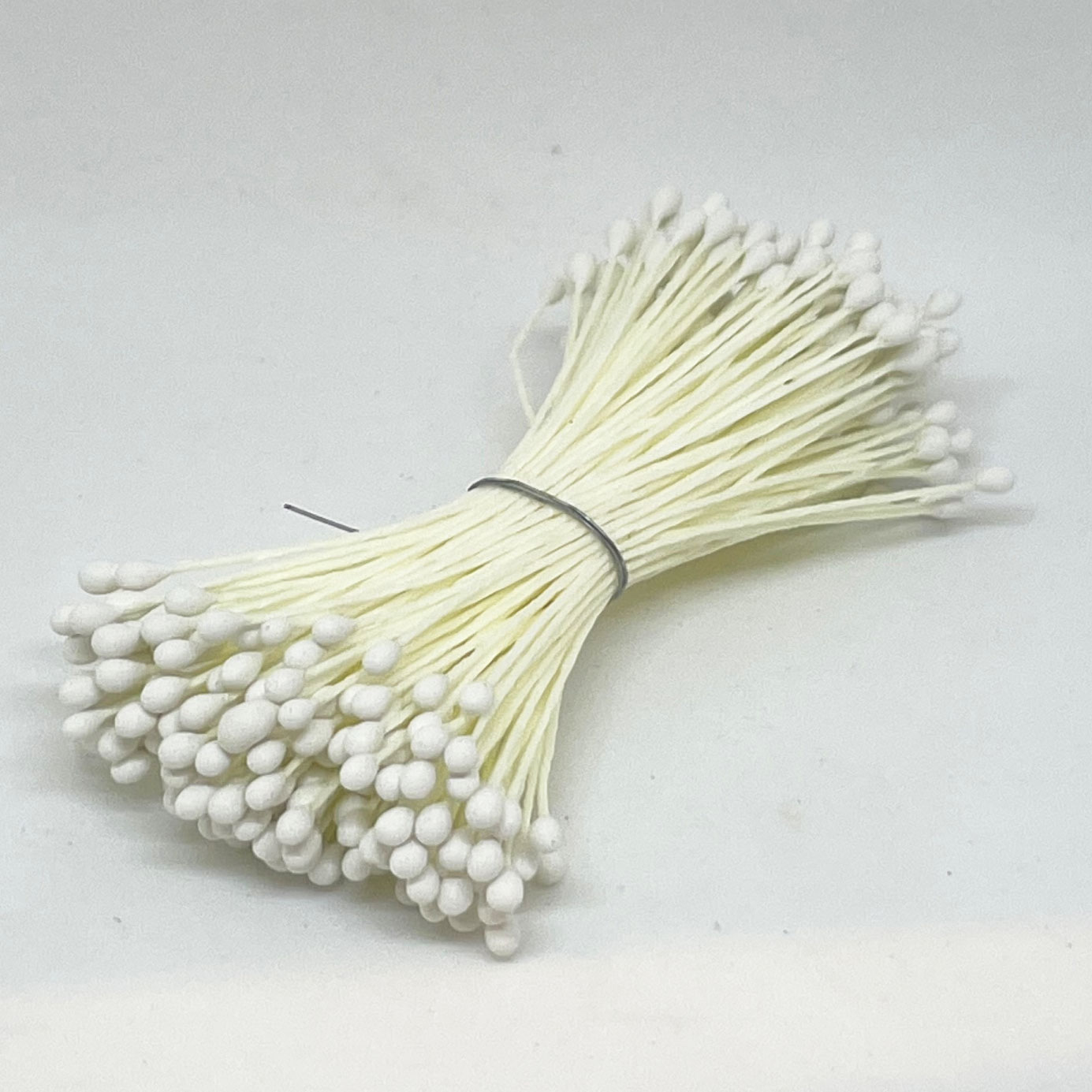 Medium Round Dull Head Stamens